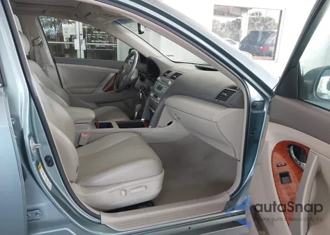 2009 Toyota Camry Xle z USA, uszkodzony, nr VIN 4T1BE46KX9U815334